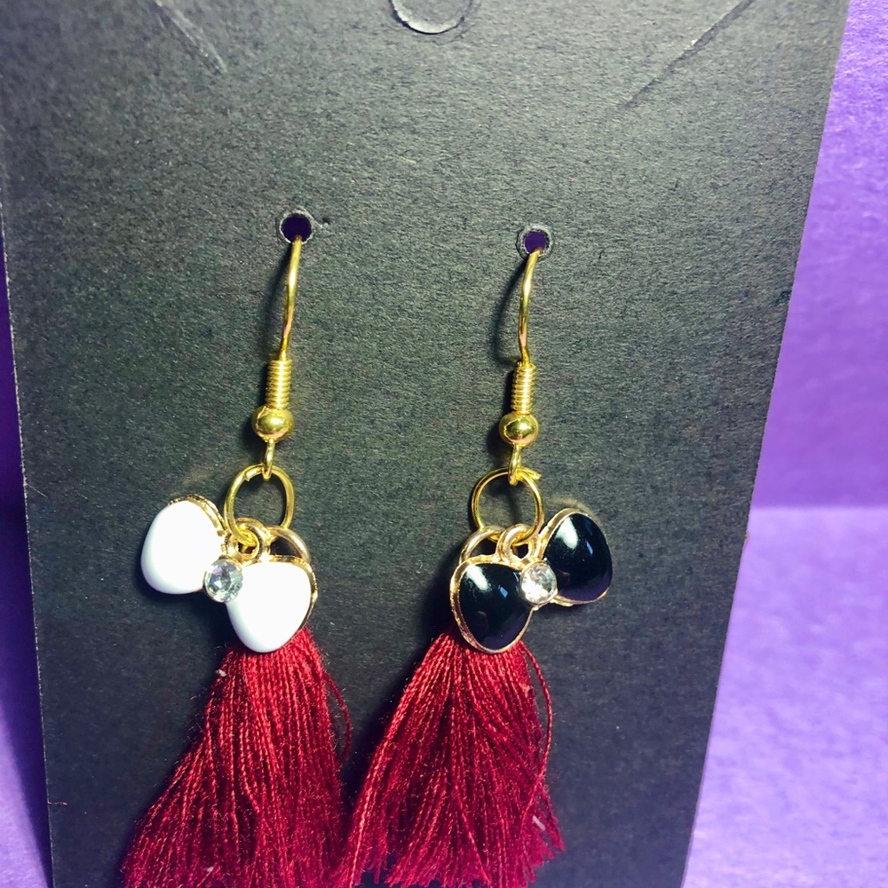 Earrings - Picture 2 of 3